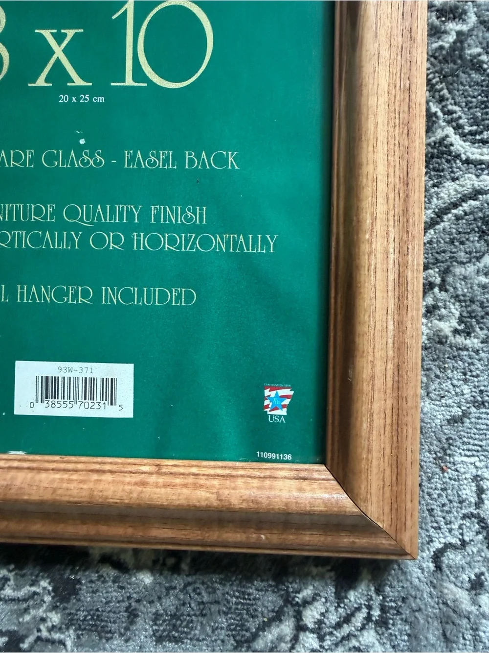 Vtg Solid Oak 8x10” Wood Easel Back Tabletop Desktop Picture Photo Frame